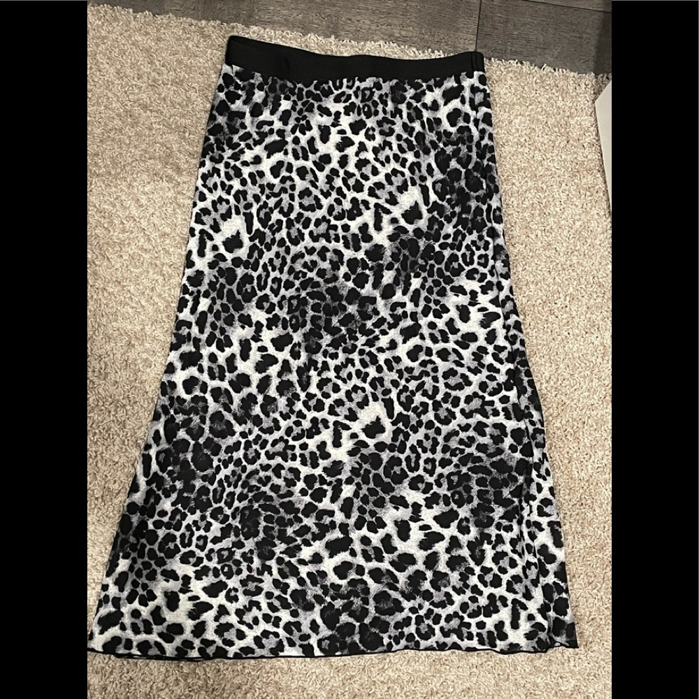 NWT hashtag brand boutique leopard midi skirt M